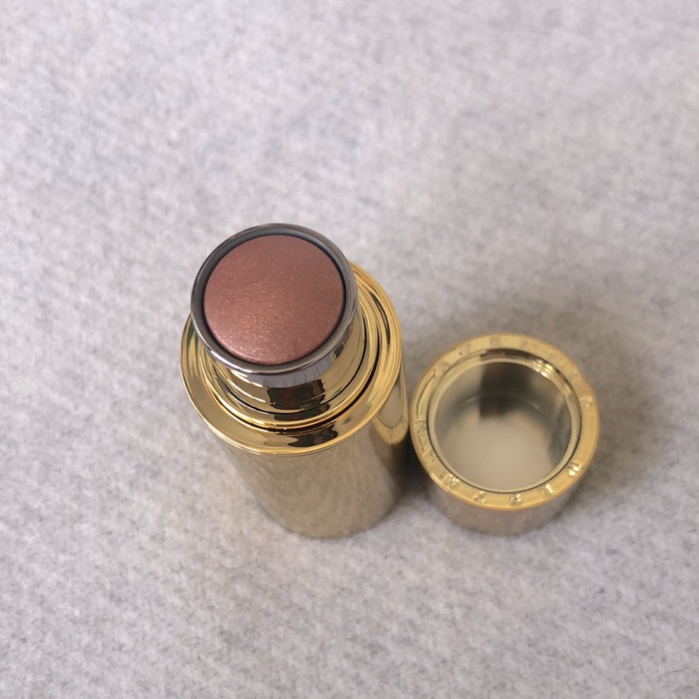 Lit up highlight stick by Westman Atelier - Picture 4 of 8